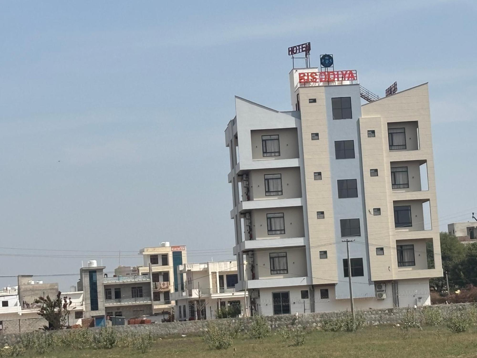 Hotel Sisodiya Palace Khātu Esterno foto